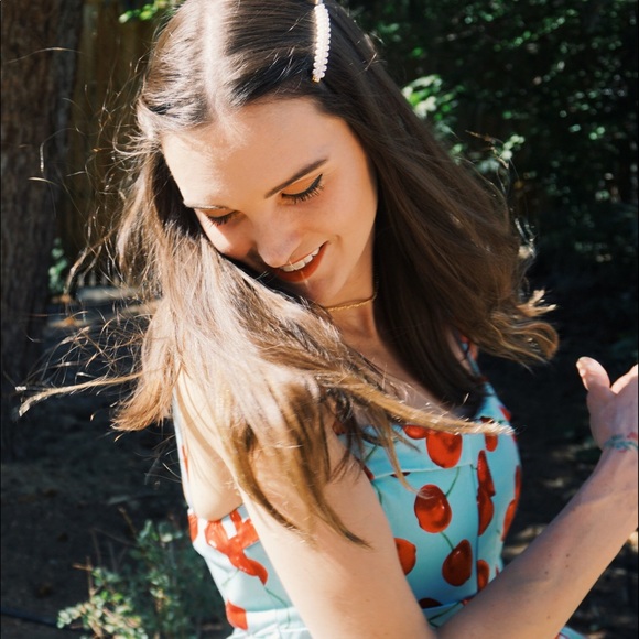 ☆ Welcome to my closet! ☆ - Picture 1 of 6